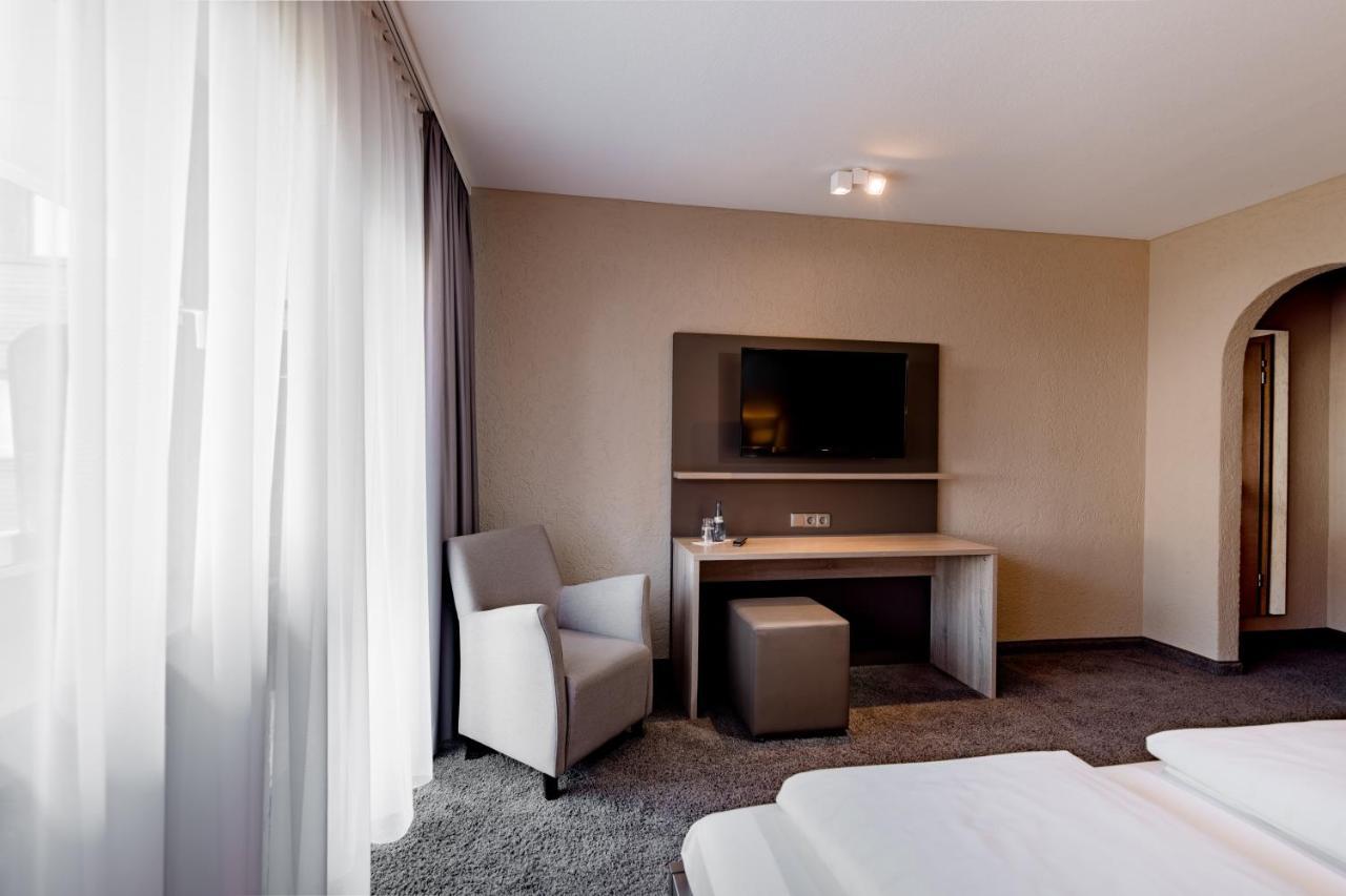 Hotel & Restaurant Becher Donzdorf Esterno foto